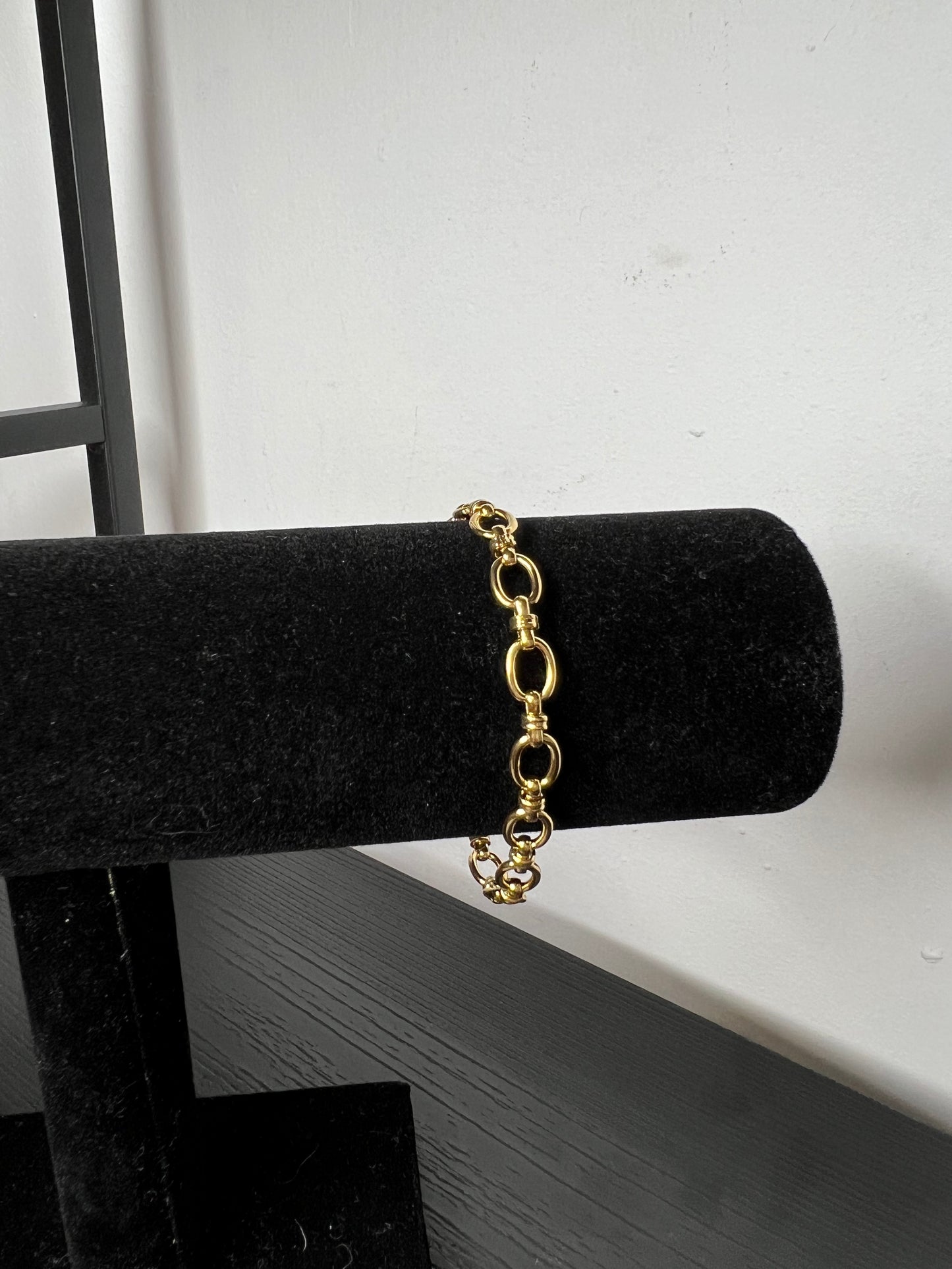 Pulsera Hema dorada